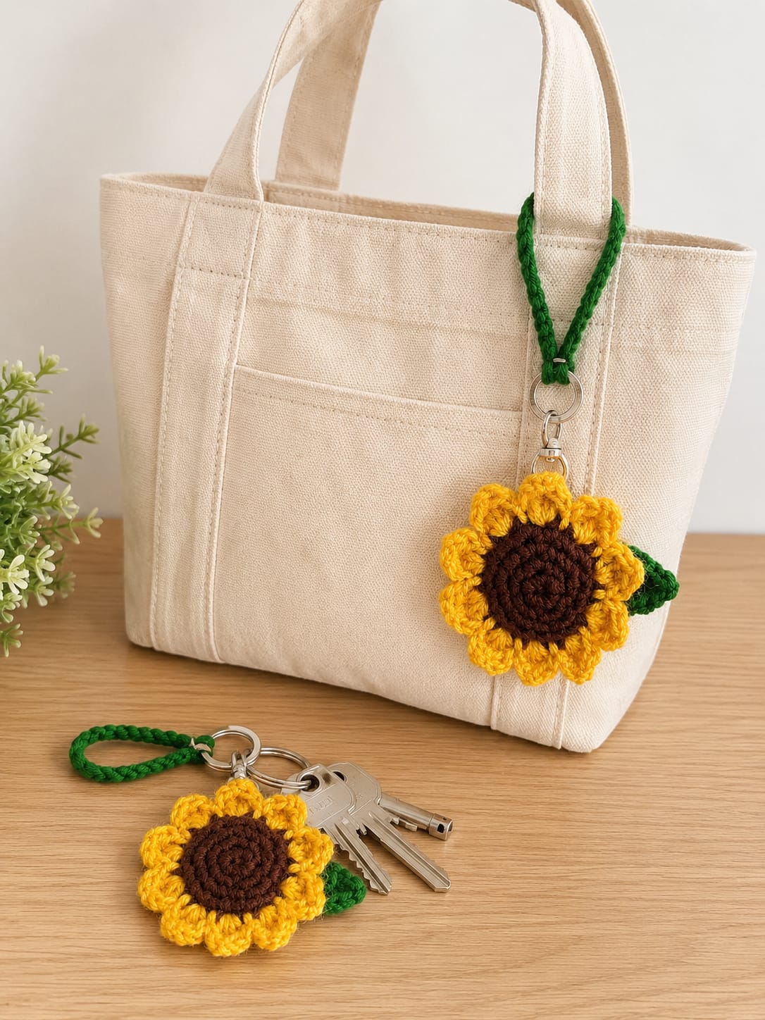 CROCHET SUNFLOWER KEYCHAIN